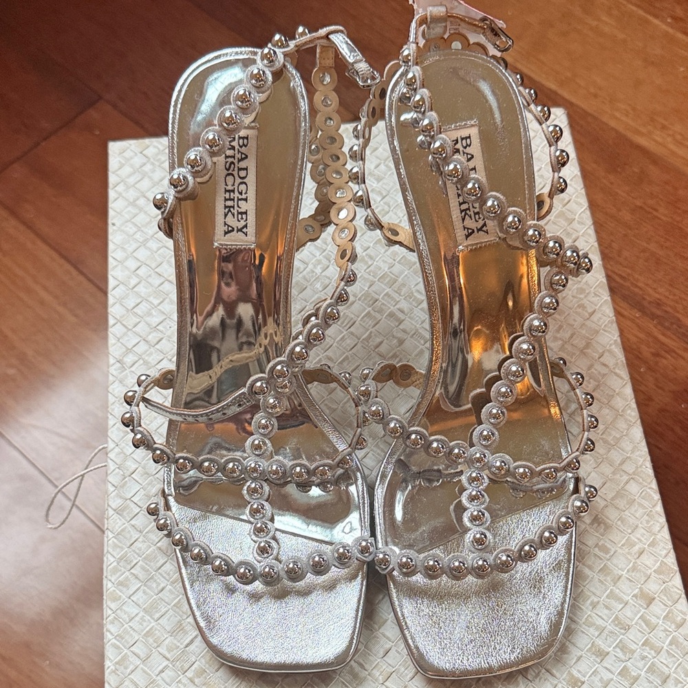 Badgley Mischka Silver Pearl Embellished Heels